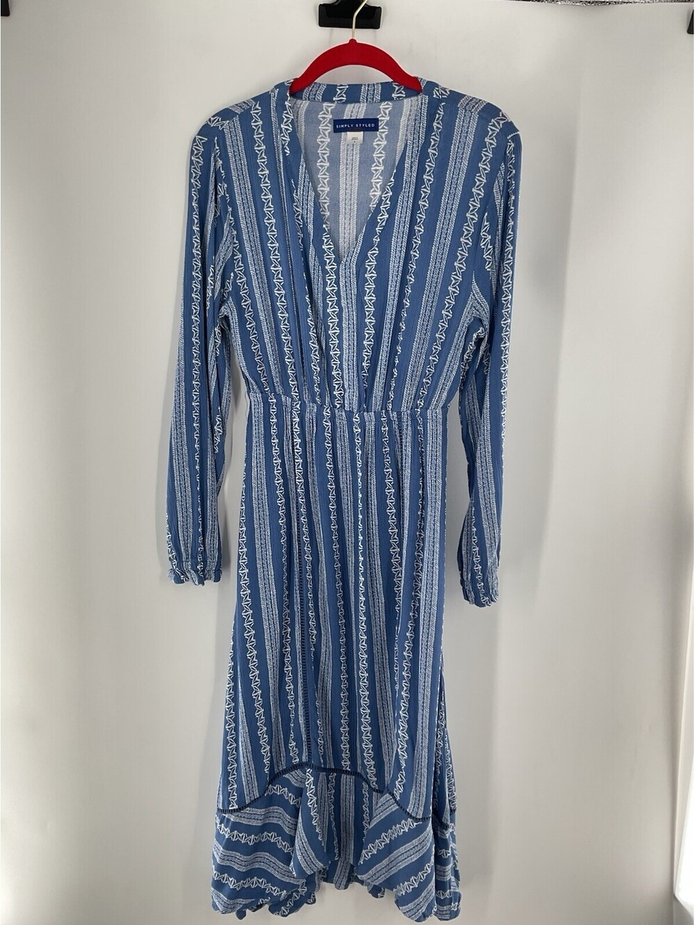 Simply Styled By Sears Women’s Small Blue And White Dress V Neck 146